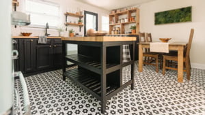 کاشی کف آشپزخانه