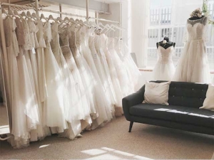 شش نکته نورپردازی که باید برای فروشگاه لباس عروس خود در نظر بگیرید